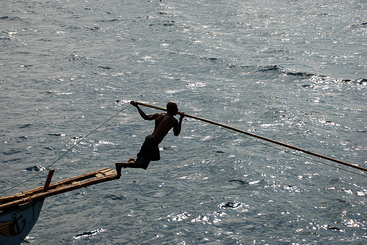 Whale hunter, Lamalera, South Lembata